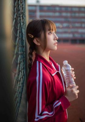 盛夏晚晴天